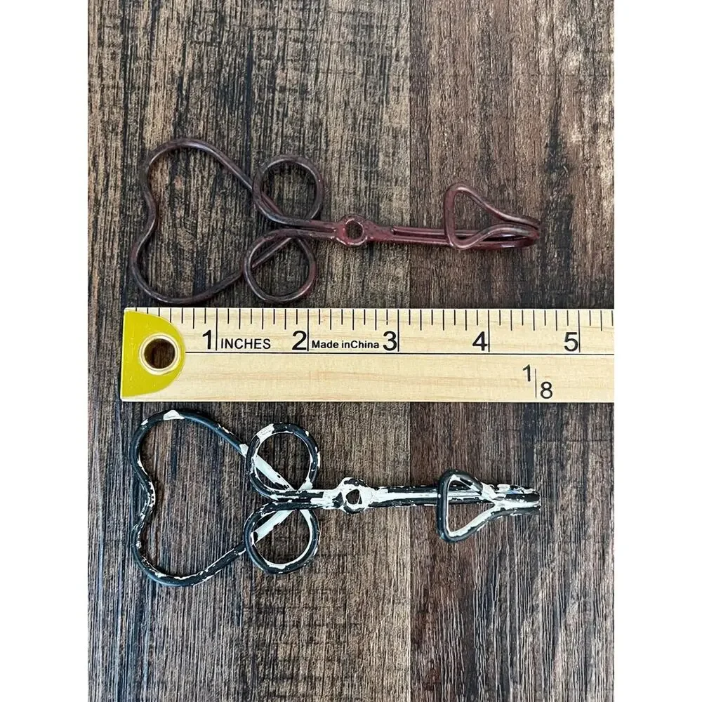 Shabby Chic Heart Wall Hooks Holders Chippy Country Wall Decor Small White Brown